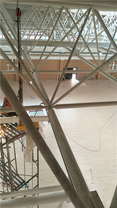 廣西安裝懸掛式電動籃球架 廣西安裝懸掛式電動籃球架